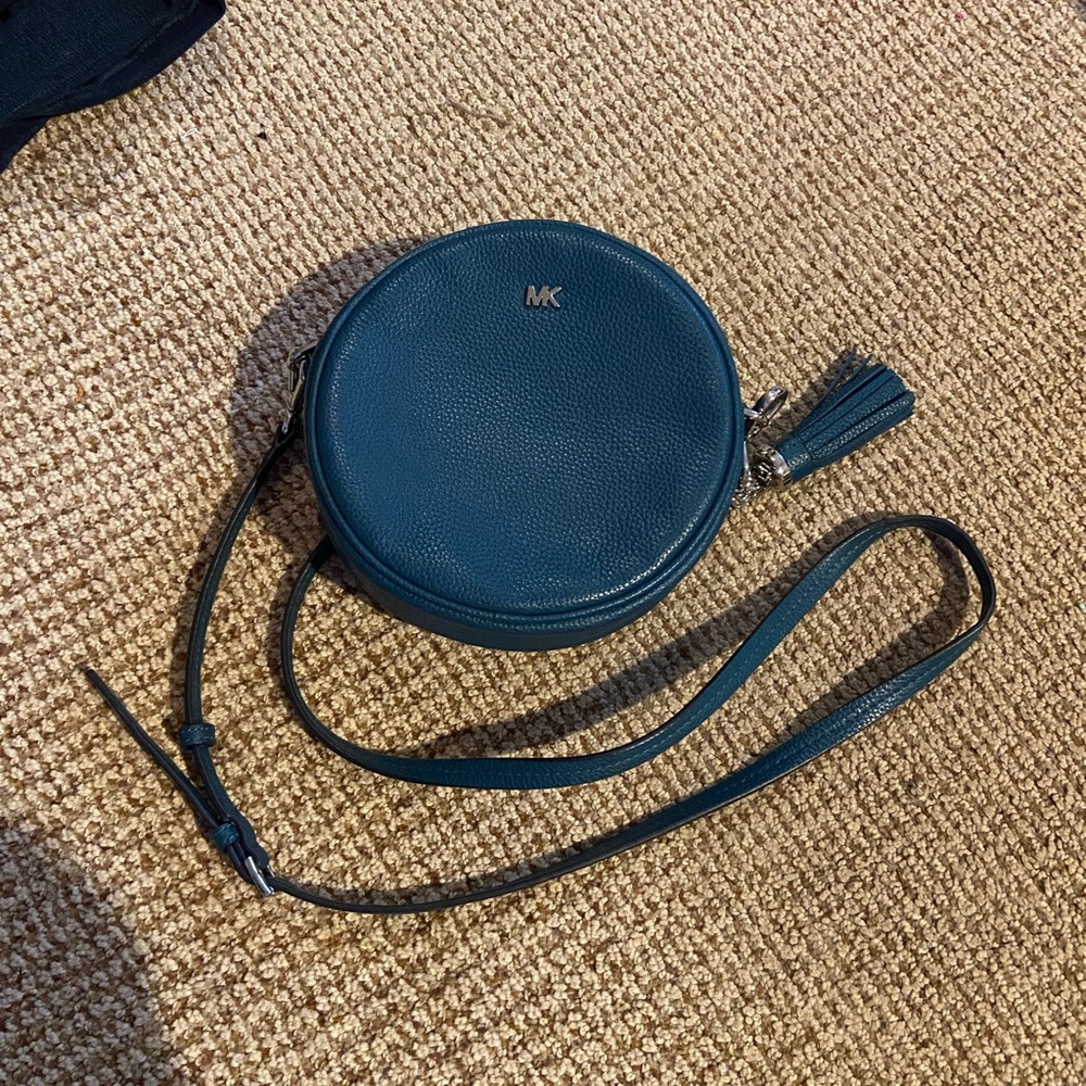 Michael kors crossbody purse